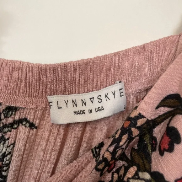 Flynn Skye Dusty Rose Floral Dress - Picture 5 of 6